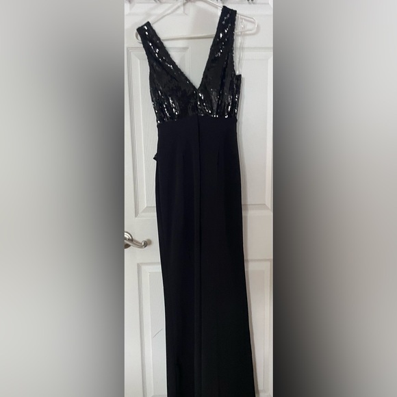 FashionNova Black Sleeveless Sequin Wrap Jumpsuit NWT Medium - Picture 6 of 6